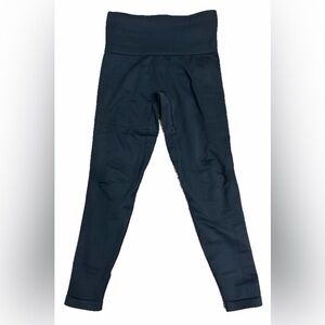 Like new LNDR highly compressive leggings size M/L